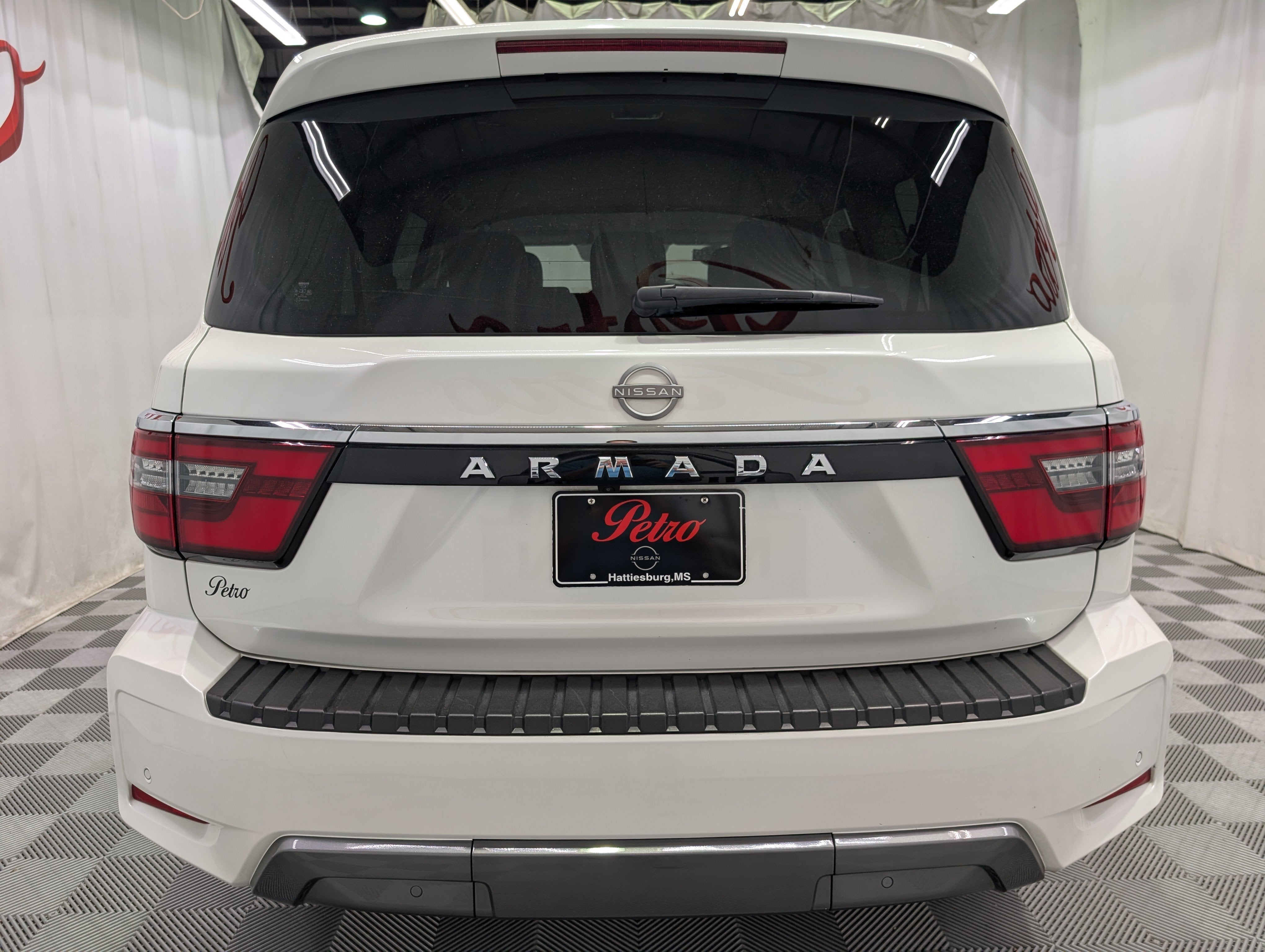 2024 Nissan Armada SV