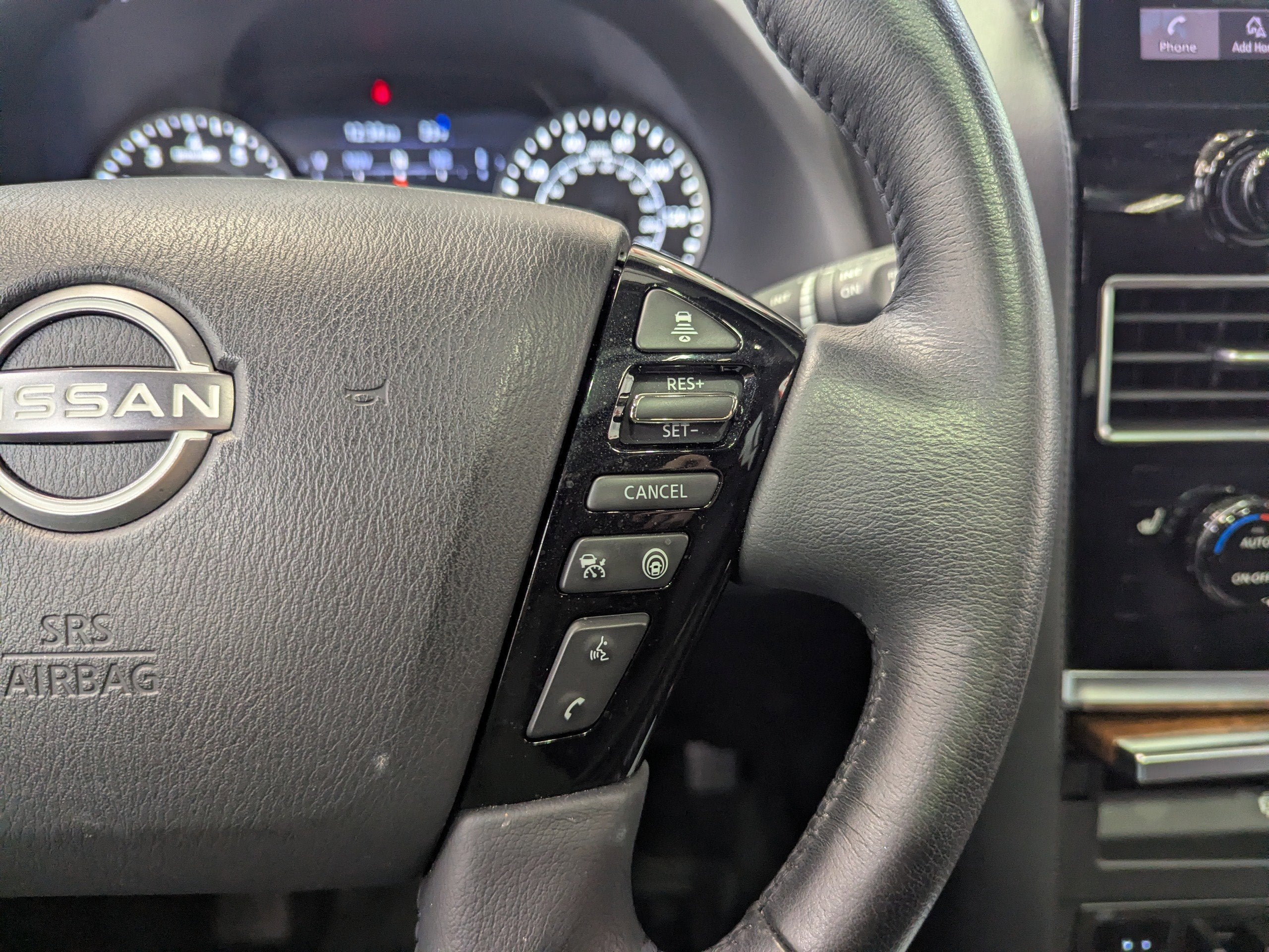 2024 Nissan Armada SL