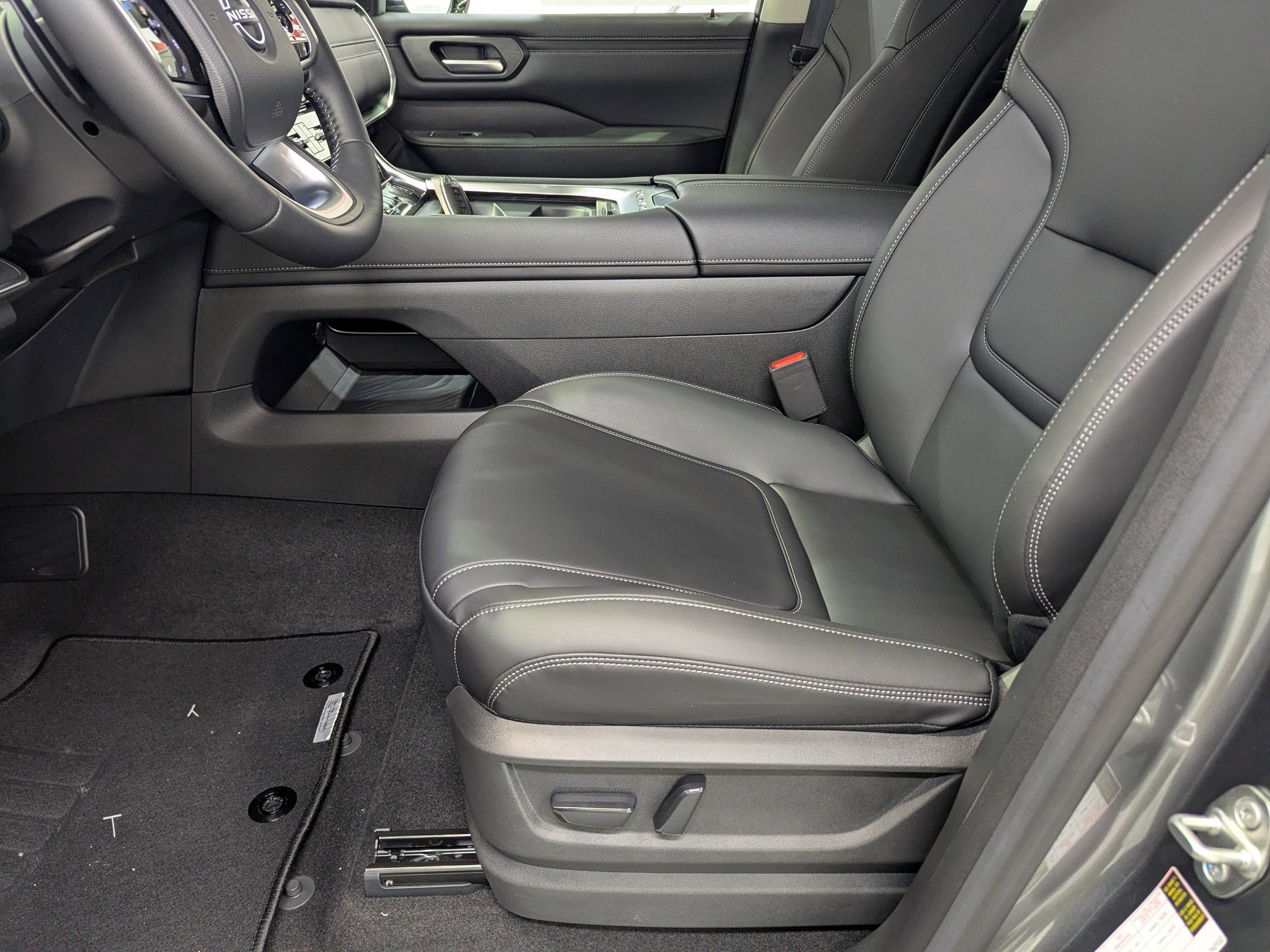 2026 Nissan Armada SV