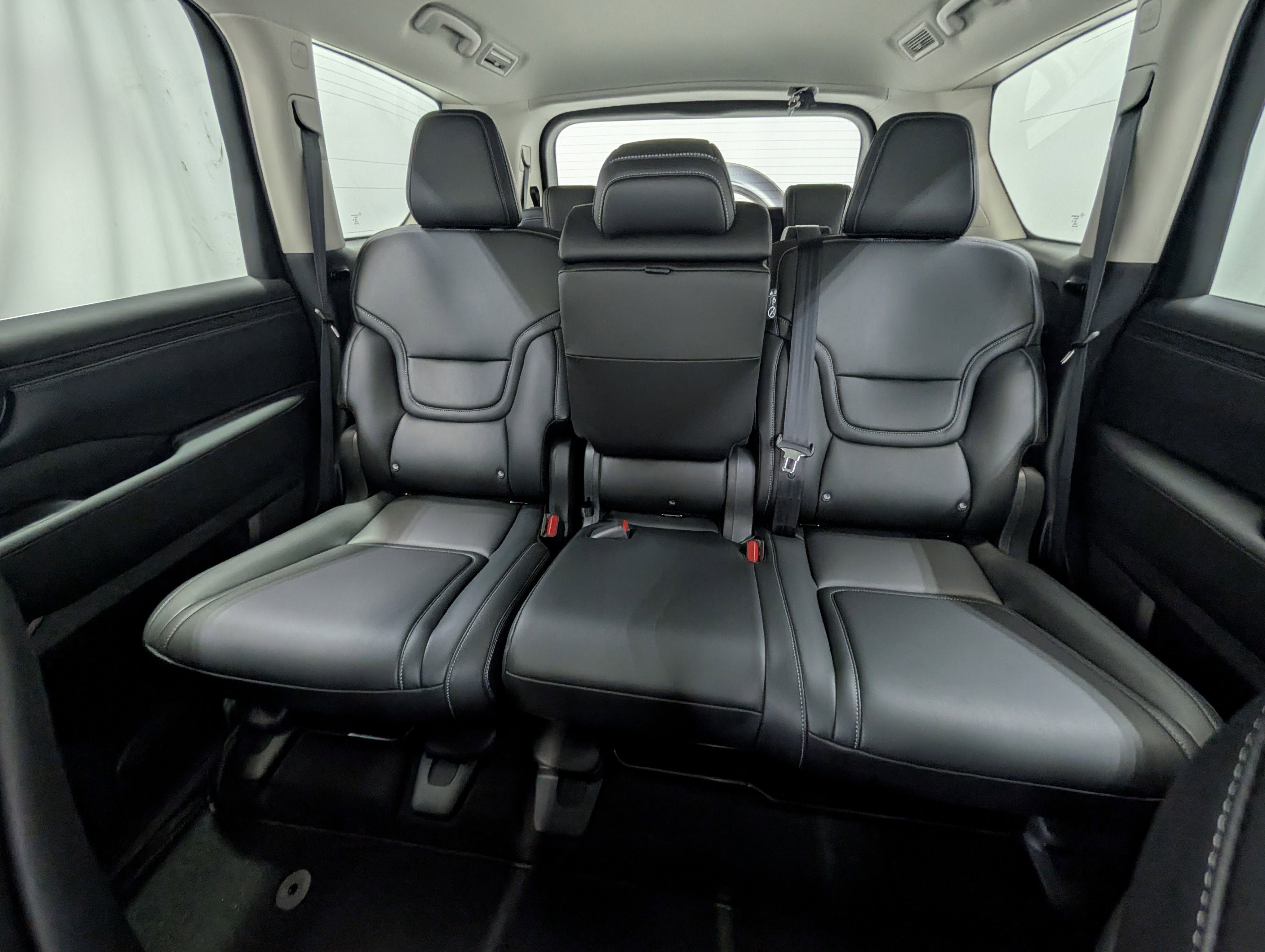 2026 Nissan Armada SV