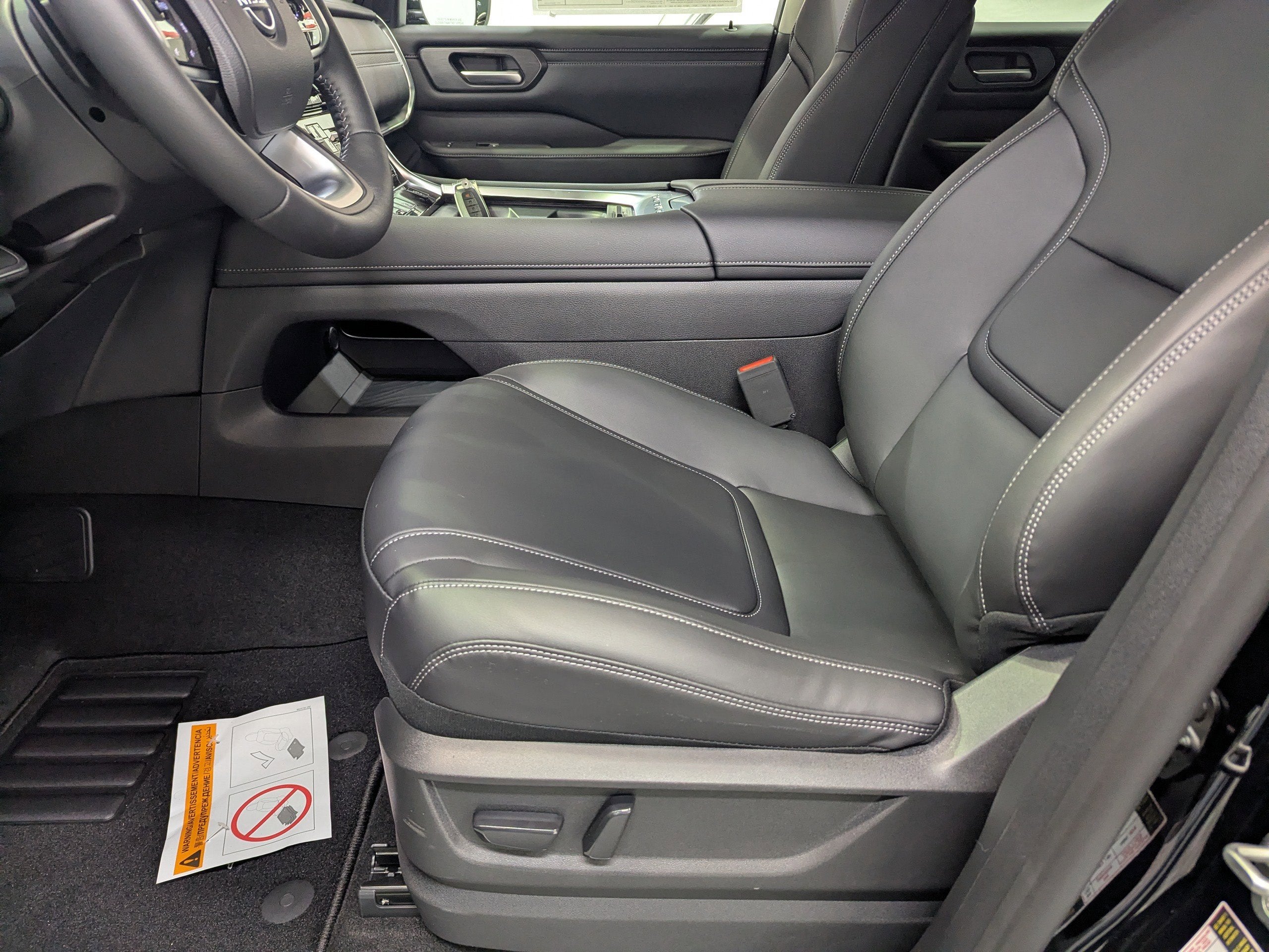 2026 Nissan Armada SV