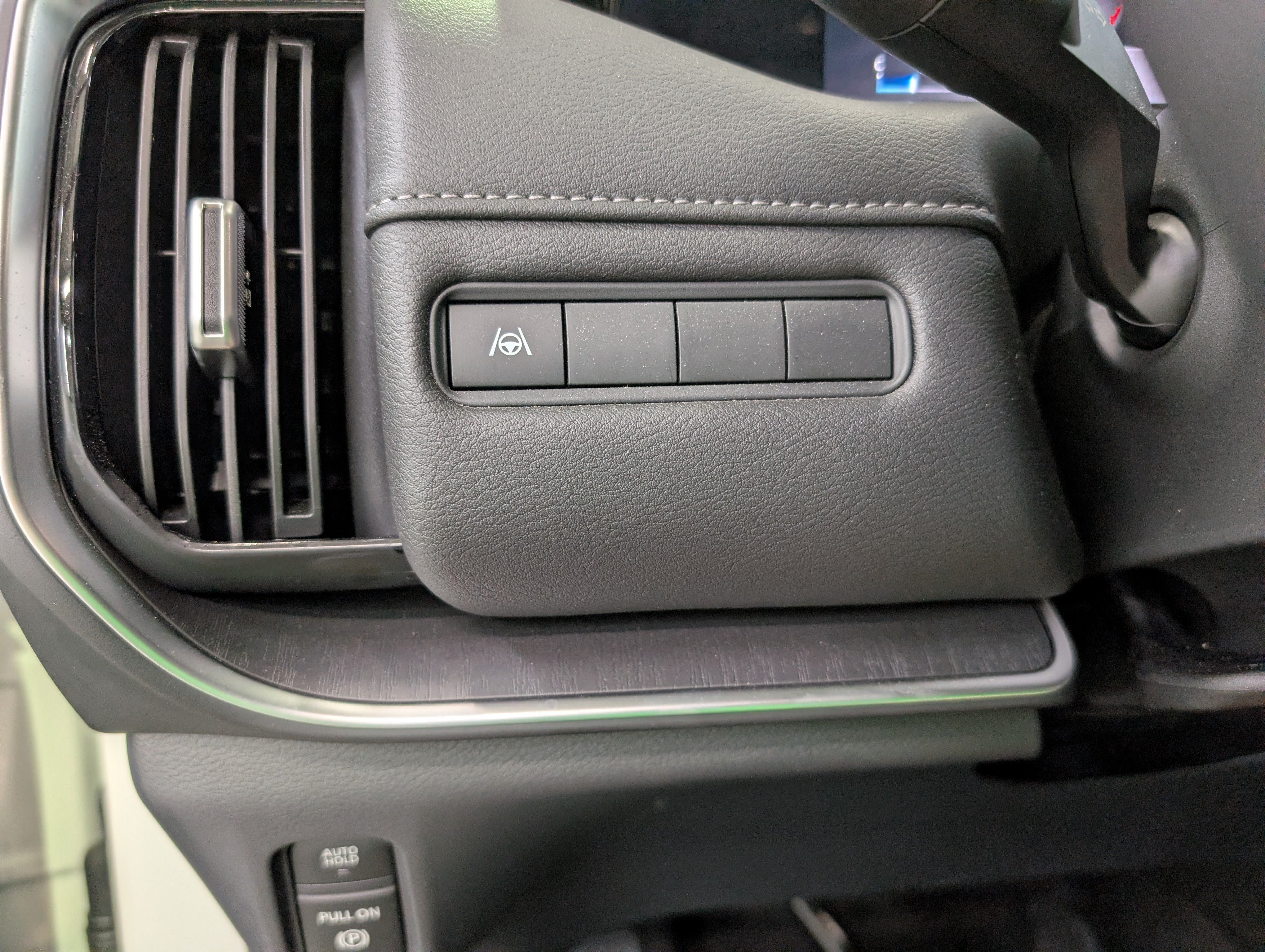 2025 Nissan Armada SV