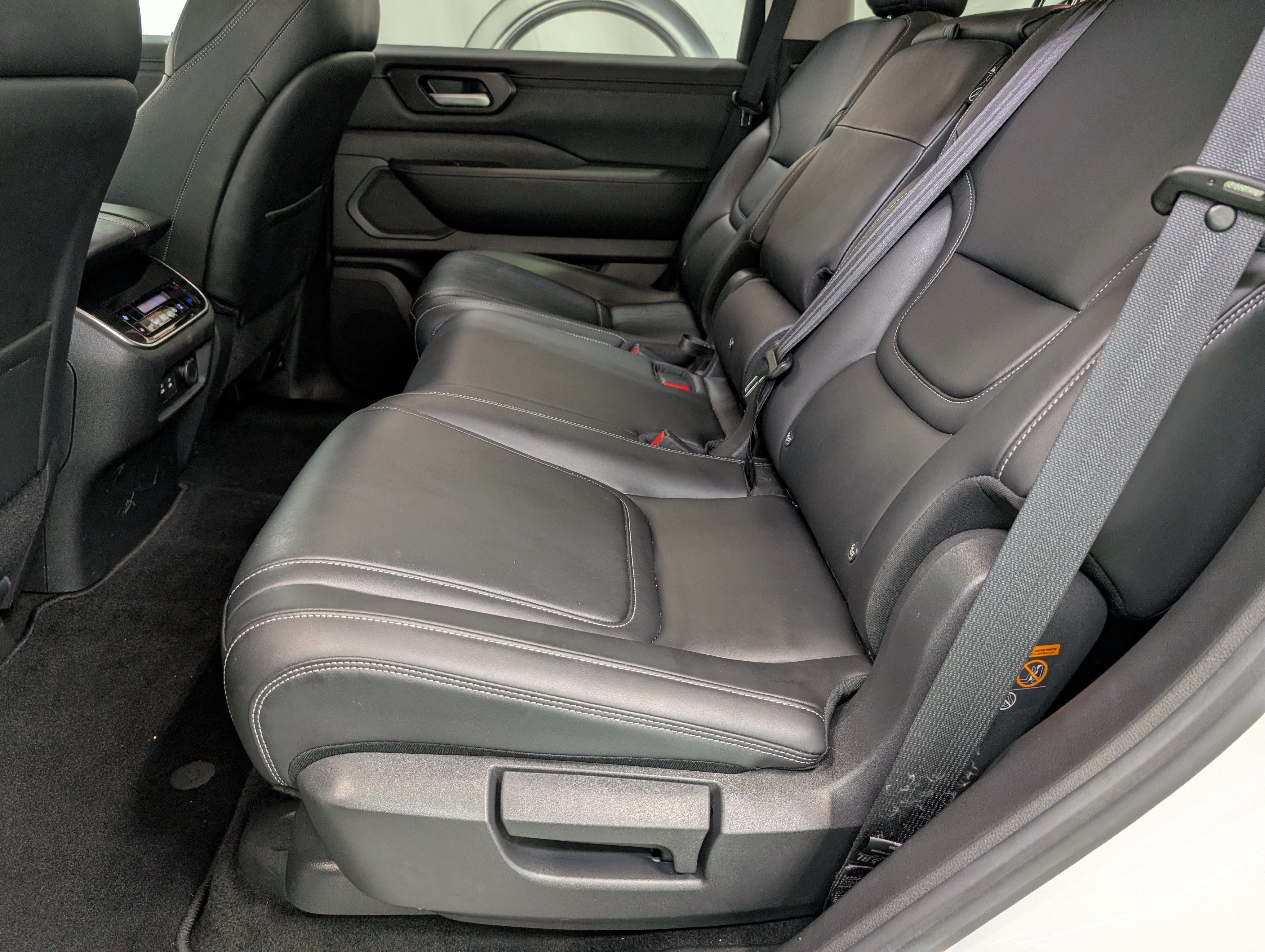 2025 Nissan Armada SV