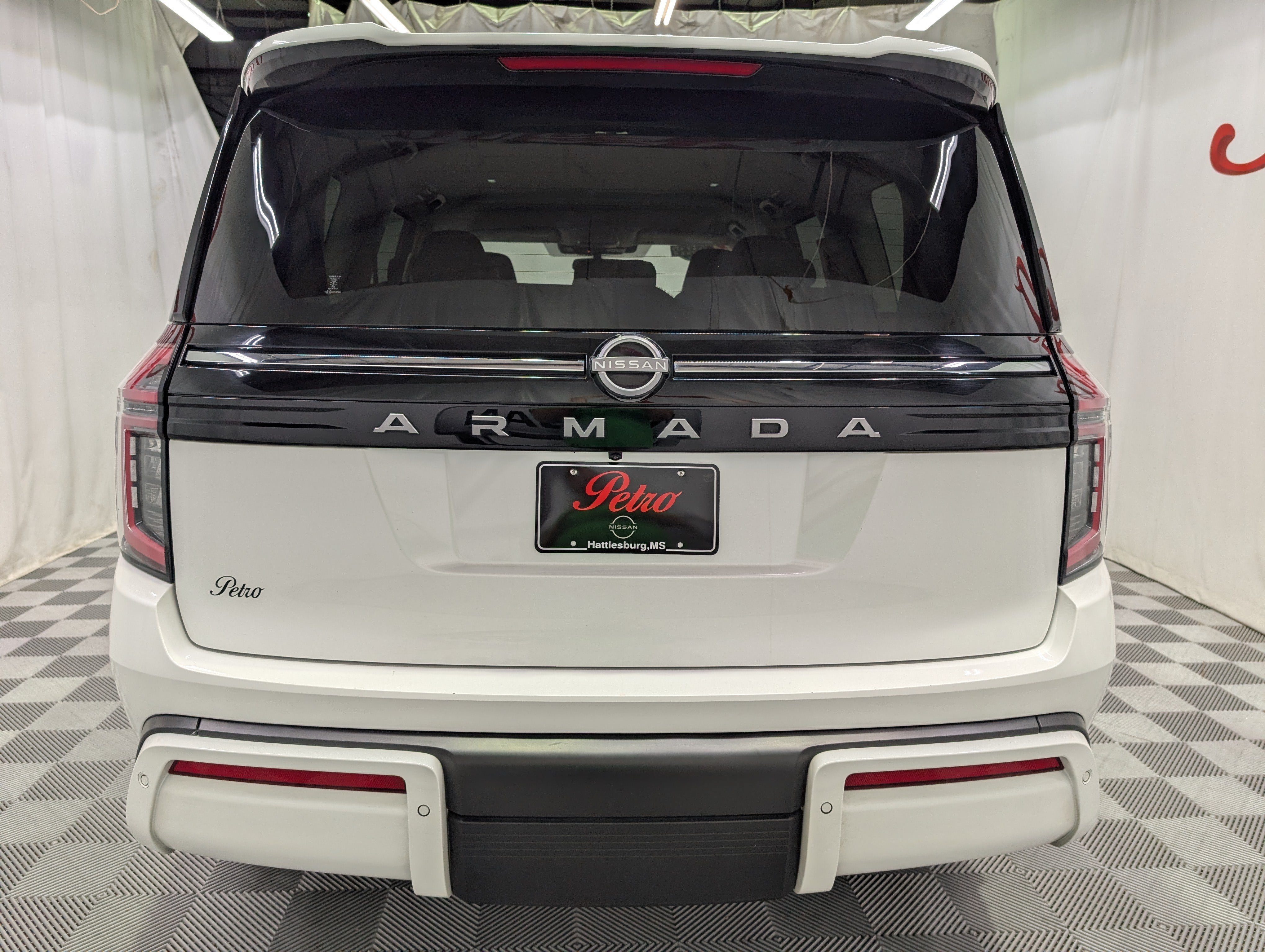 2025 Nissan Armada SV