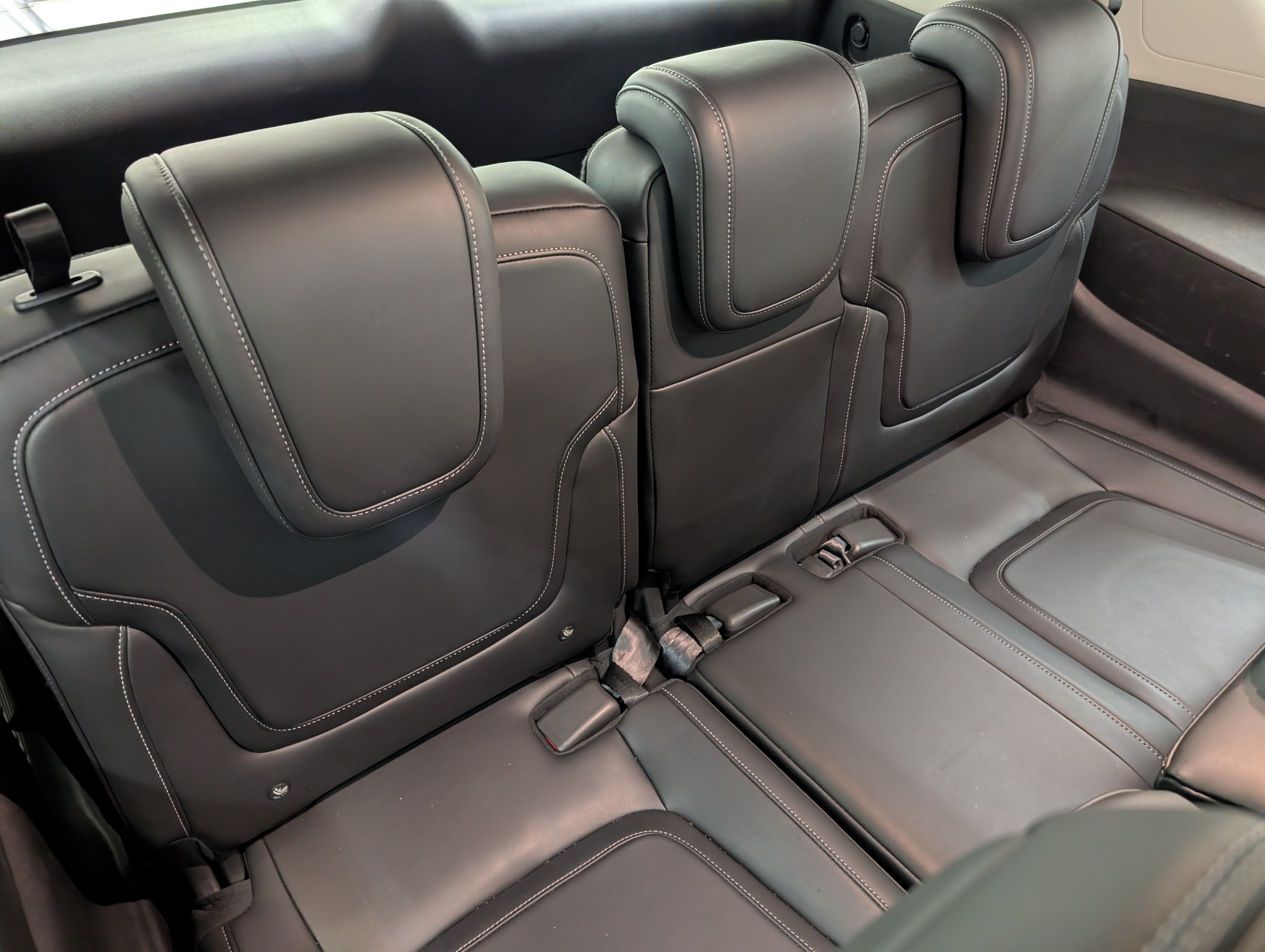 2025 Nissan Armada SV