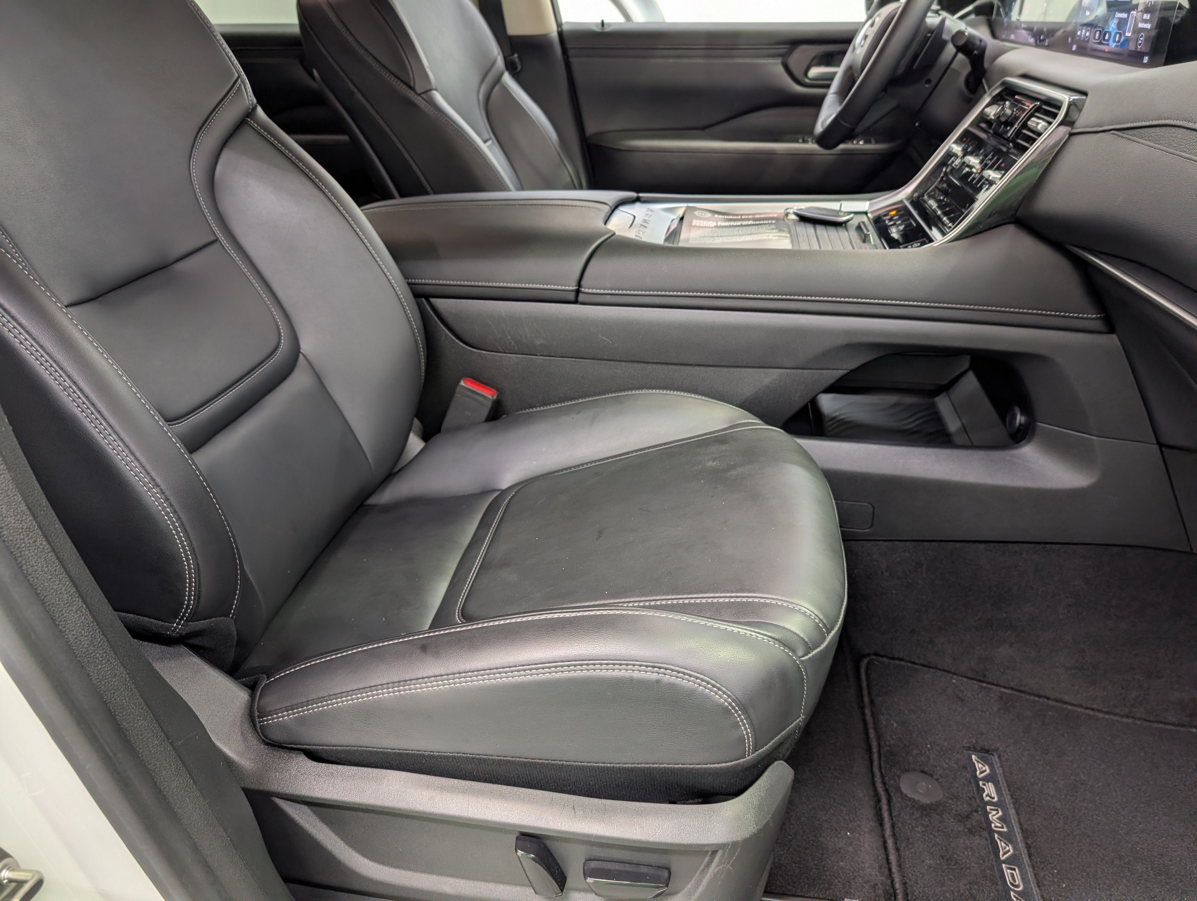 2025 Nissan Armada SV