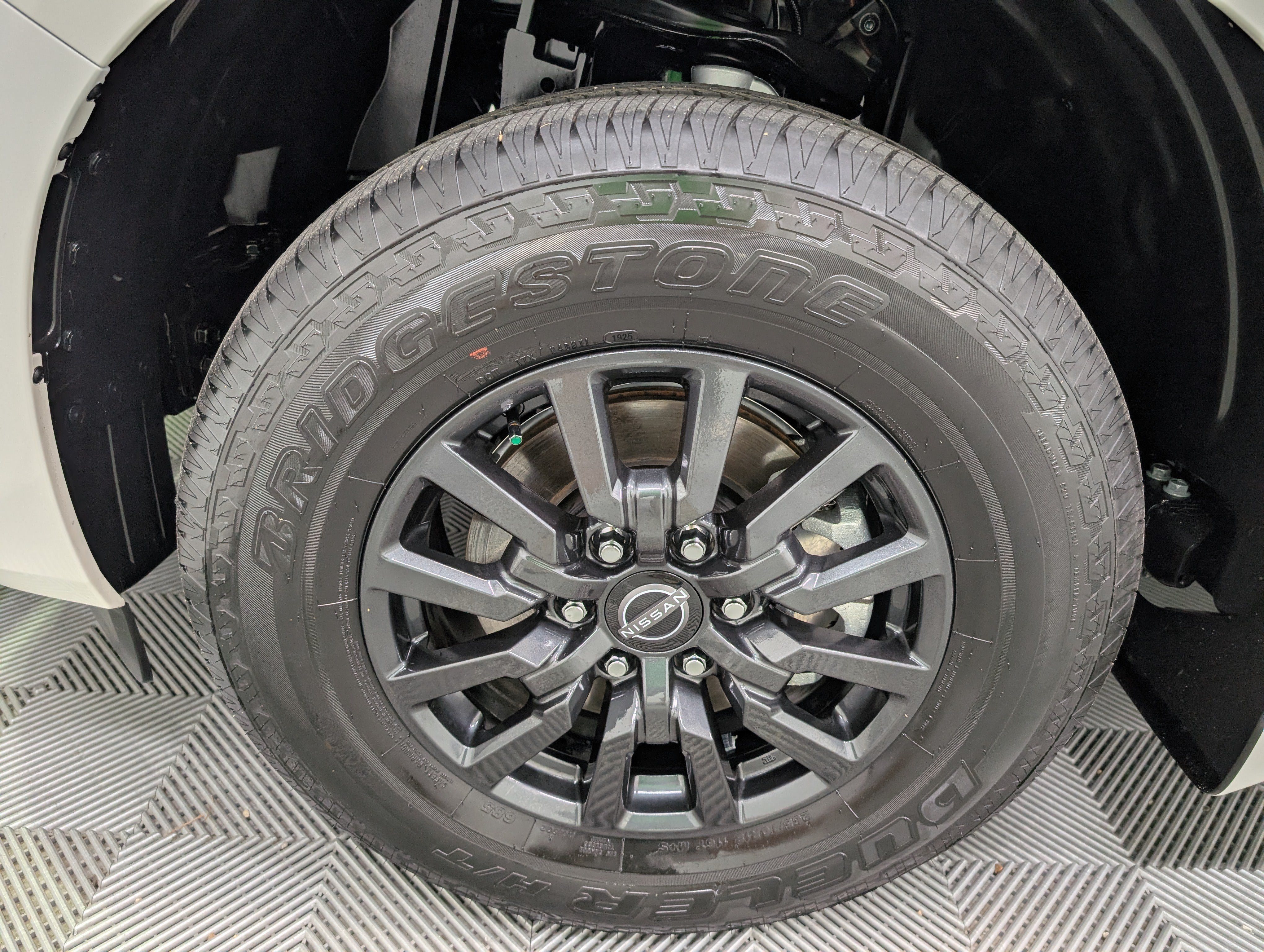 2025 Nissan Armada SV
