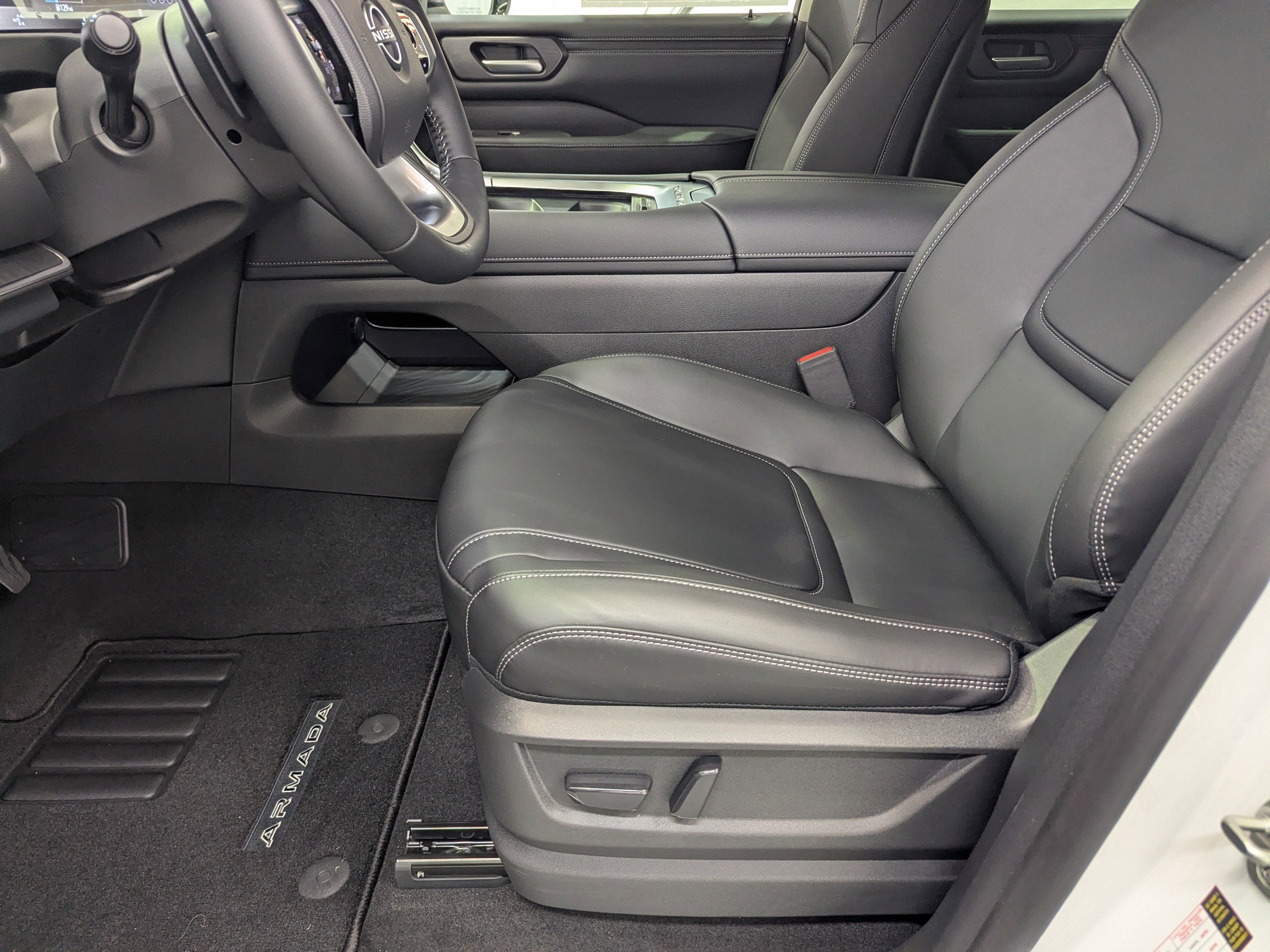 2026 Nissan Armada SV