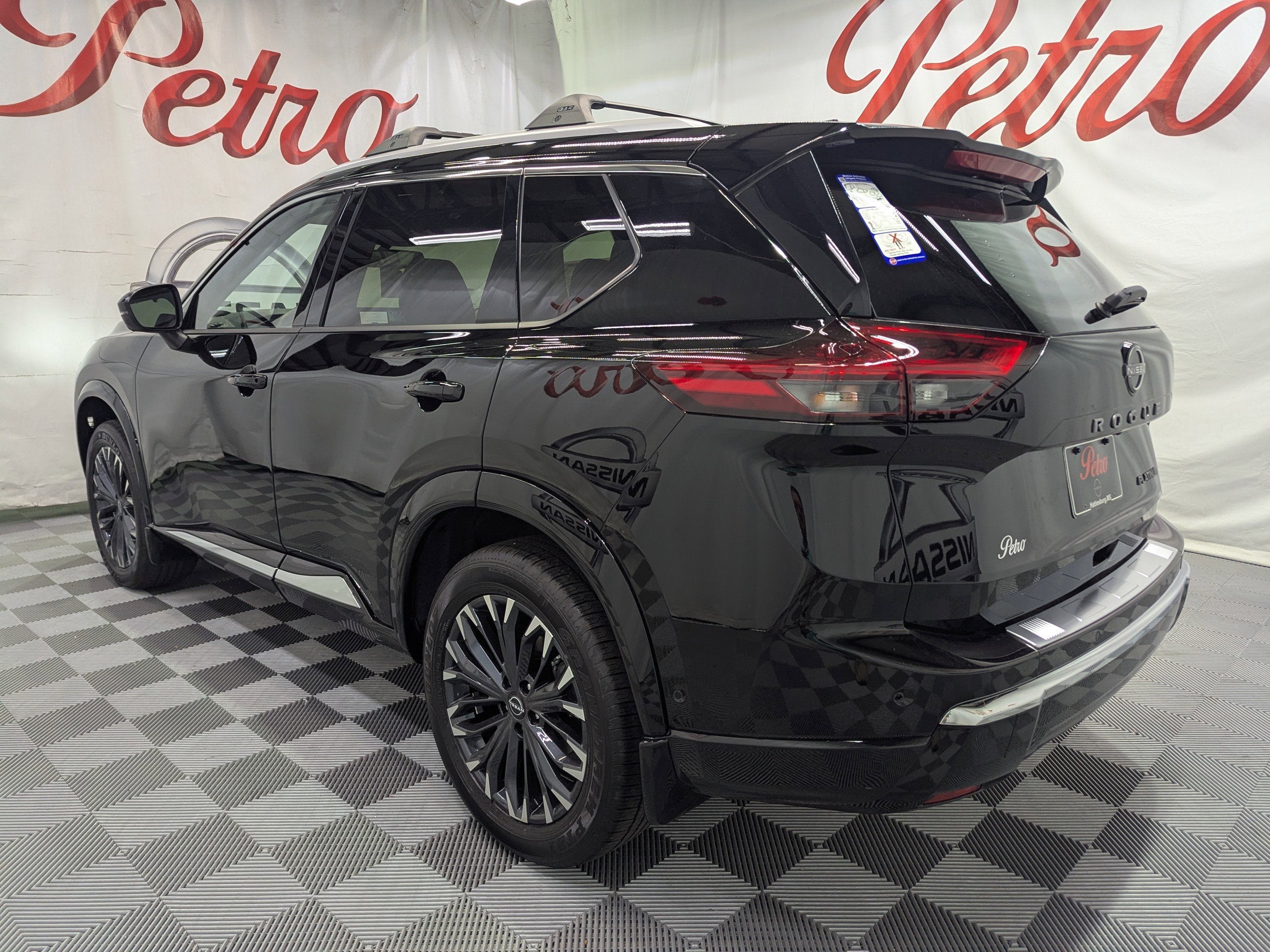 2025 Nissan Rogue Platinum