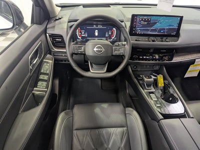 2025 Nissan Rogue Platinum