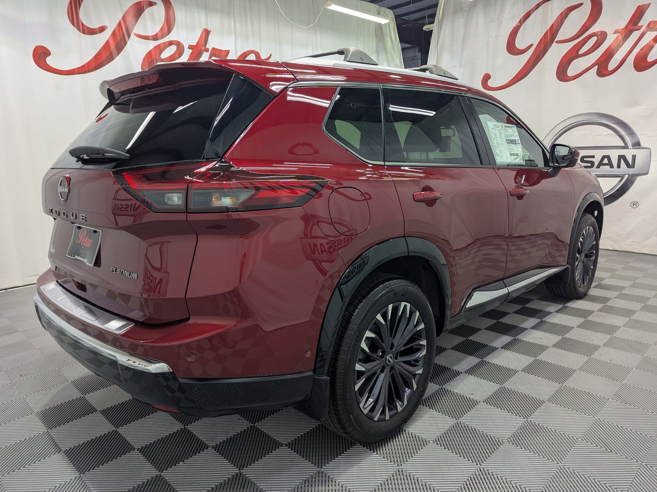 2025 Nissan Rogue Platinum