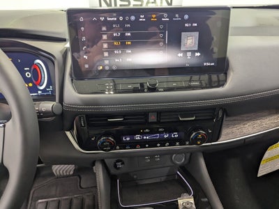 2025 Nissan Rogue Platinum