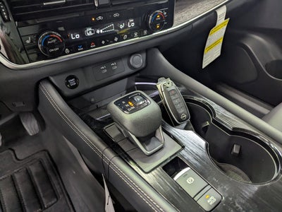 2025 Nissan Rogue Platinum