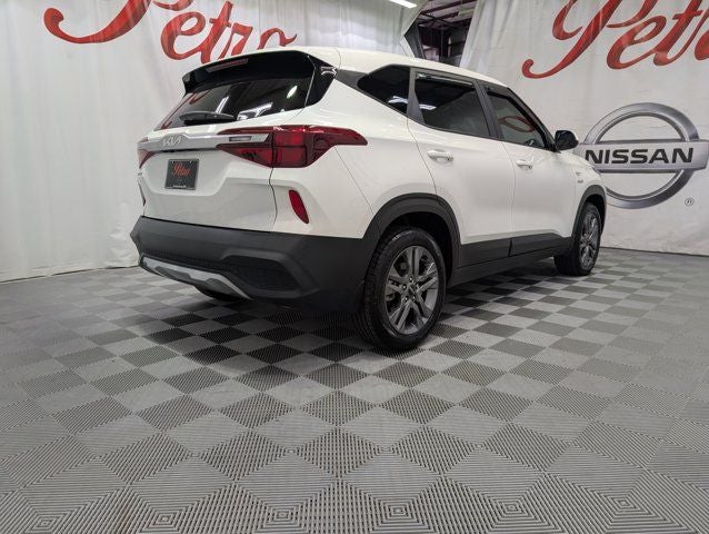 2023 Kia Seltos LX