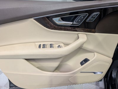 2019 Audi Q7 55 Premium Plus quattro