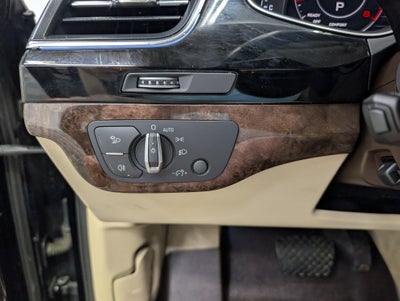2019 Audi Q7 55 Premium Plus quattro