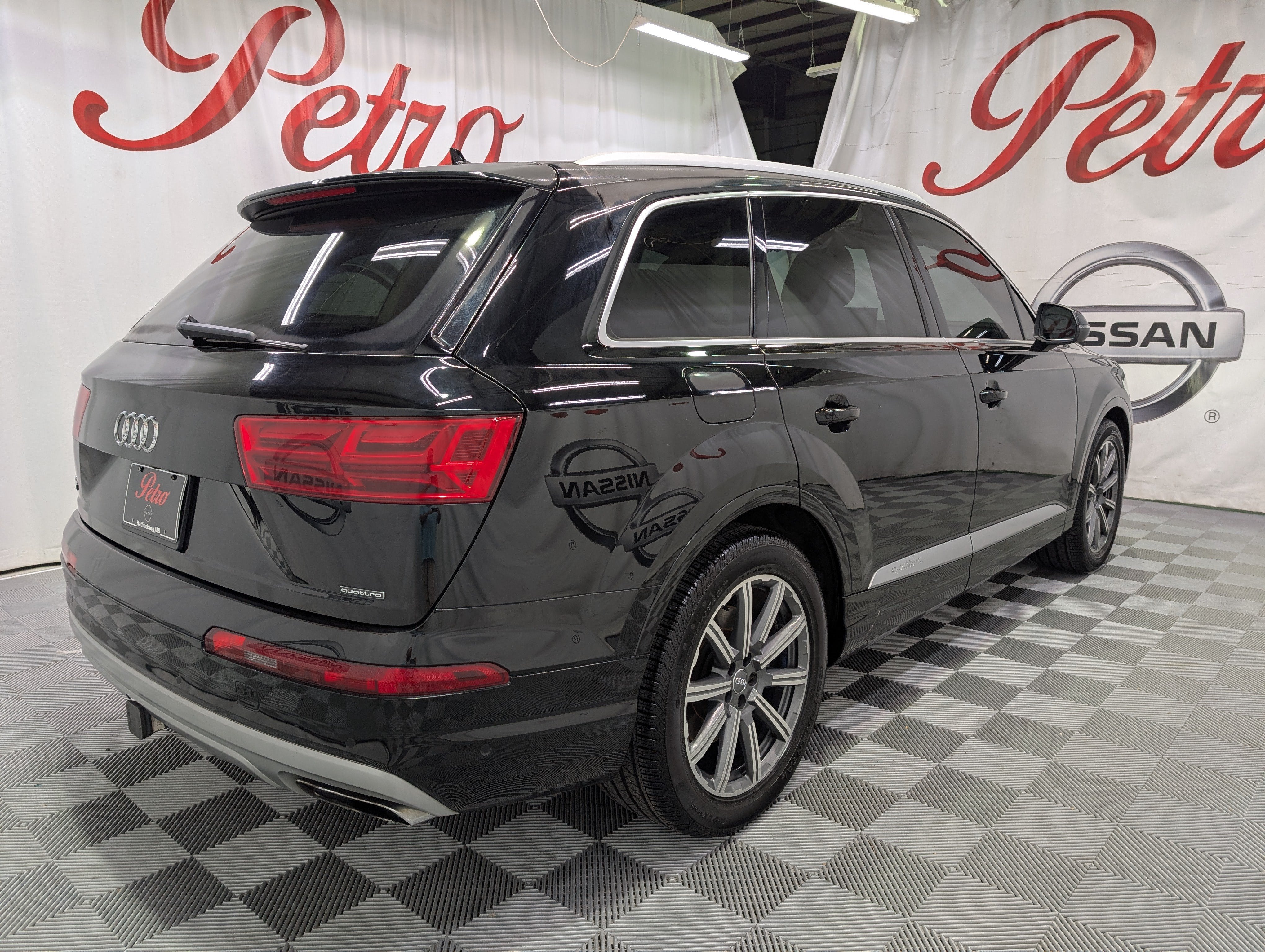 2019 Audi Q7 55 Premium Plus quattro