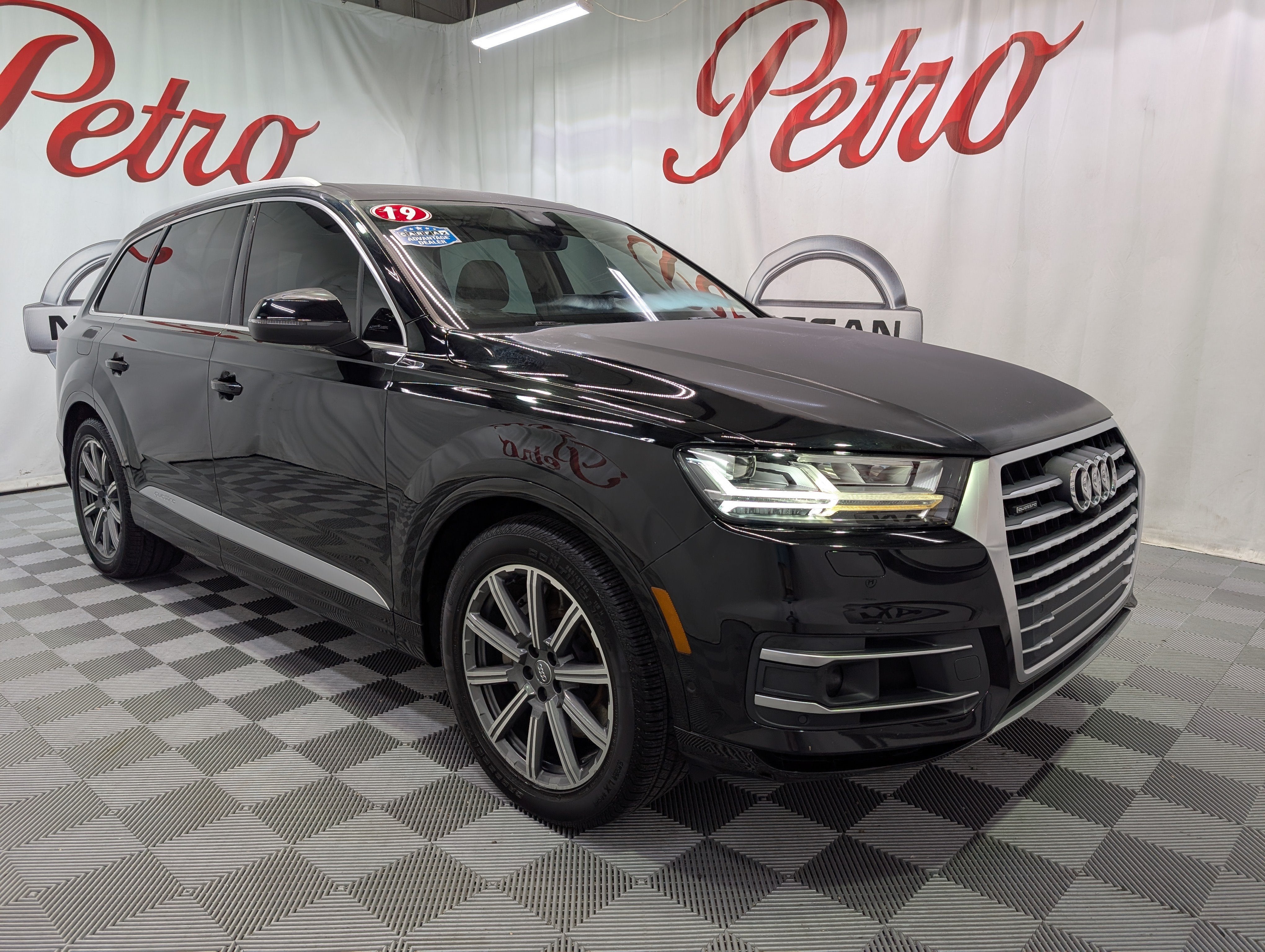 2019 Audi Q7 55 Premium Plus quattro