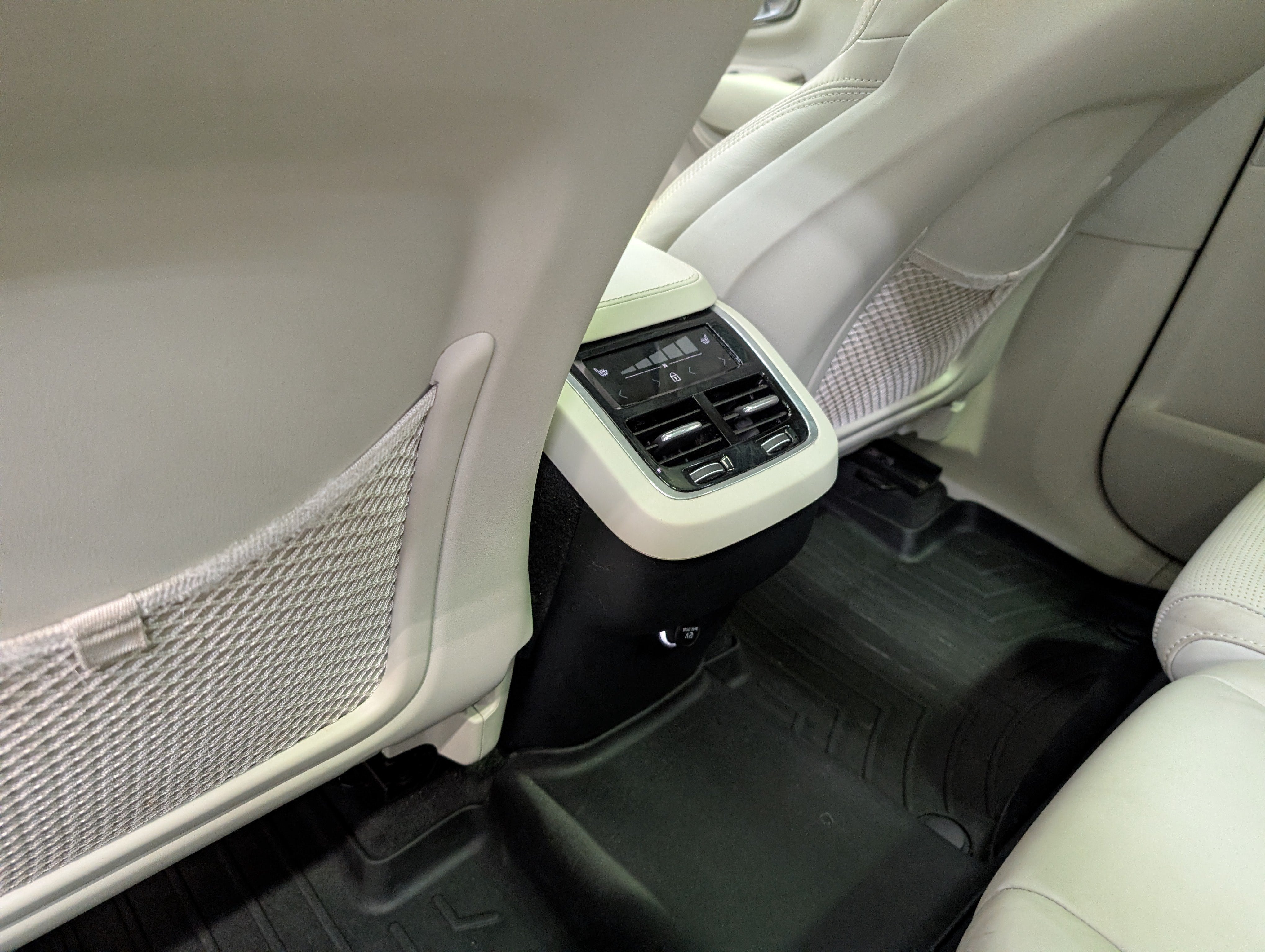 2019 Volvo XC90 T6 Inscription