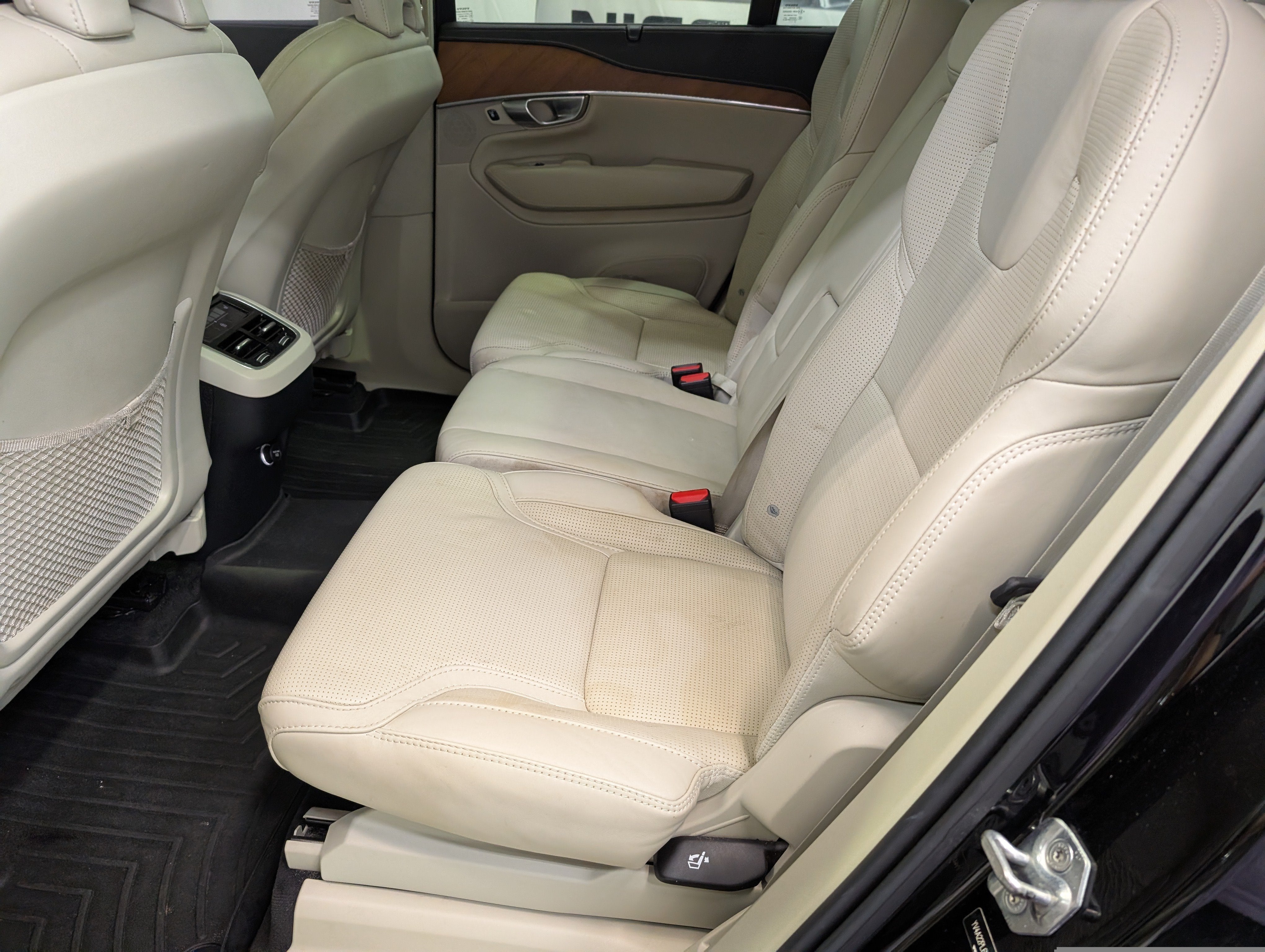 2019 Volvo XC90 T6 Inscription